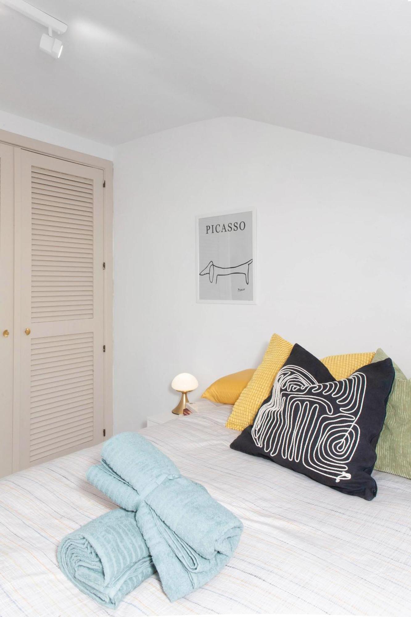 מאלגה Picasso'S Dream Cozy & Chic Attic Plaza Merced מראה חיצוני תמונה